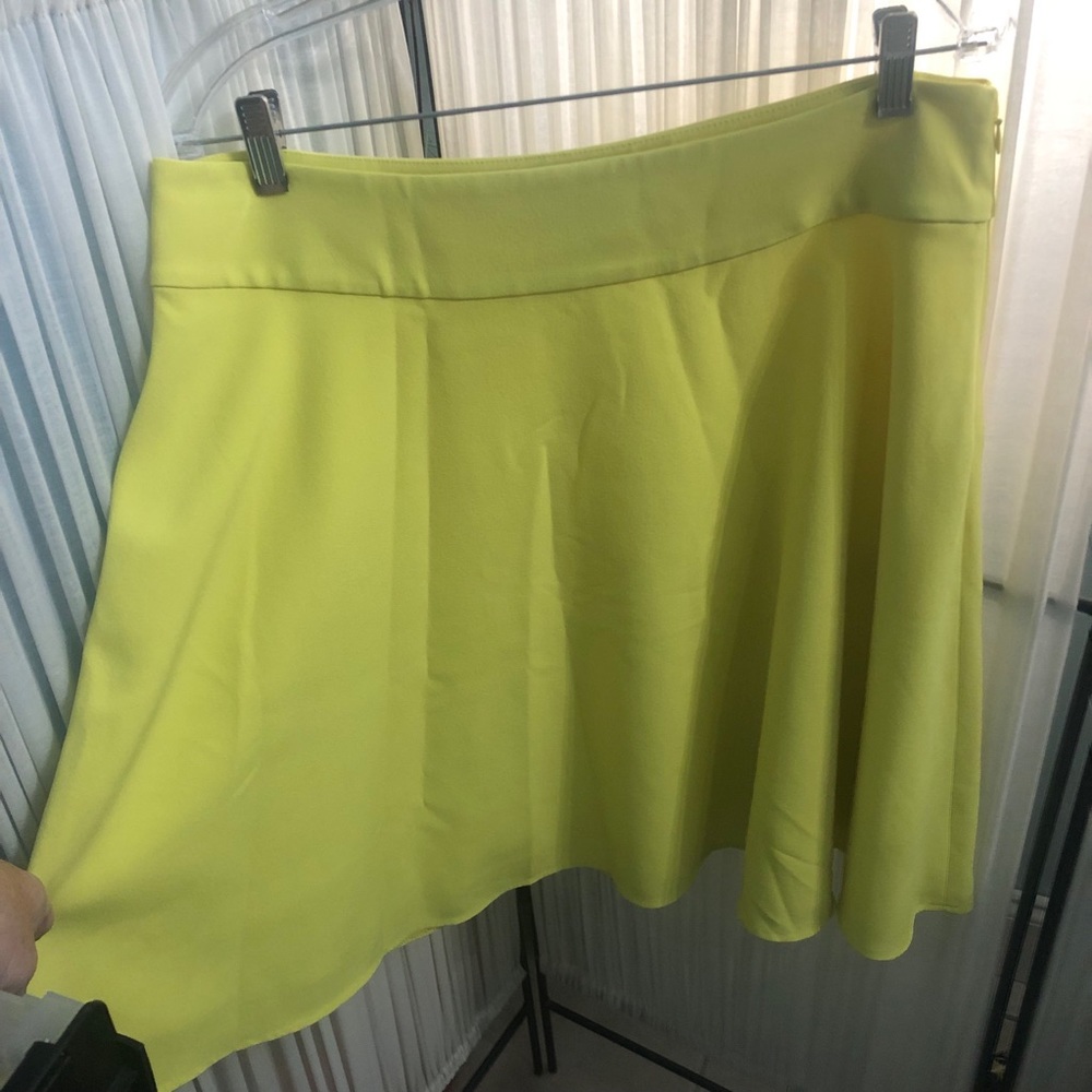 Sunny Yellow Sz L Flirty Skirt from The Limited  CL:626